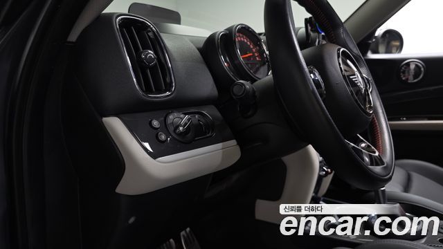 MINI Cooper S Countryman ALL4 2nd 2018 — фото 30