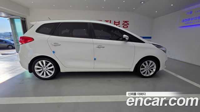 Kia Carens 1.7 VGT Prestige 2014 — фото 5