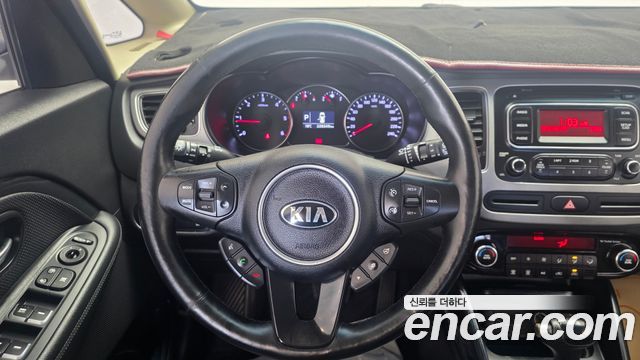Kia Carens 1.7 VGT Prestige 2014 — фото 15