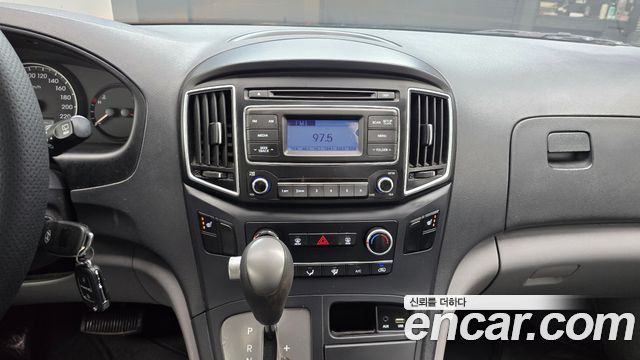 Hyundai Grand Starex 5-Seater VAN Smart 2017 — фото 14