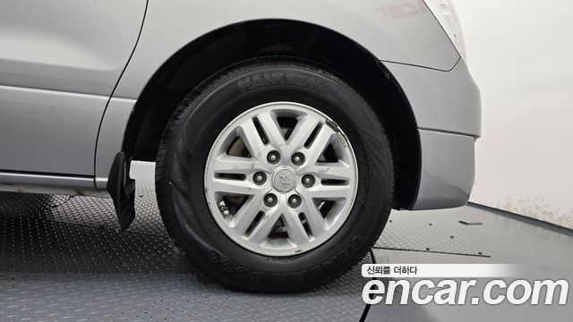 Hyundai Grand Starex 5-Seater VAN Smart 2017 — фото 21