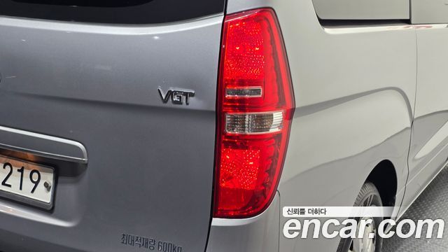 Hyundai Grand Starex 5-Seater VAN Smart 2017 — фото 23