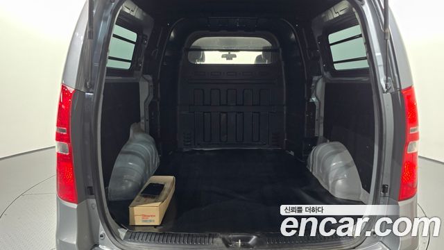 Hyundai Grand Starex 5-Seater VAN Smart 2017 — фото 30