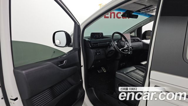 Hyundai Staria L3.5 Lounge 9-Seater Inspiration 2024 — фото 10