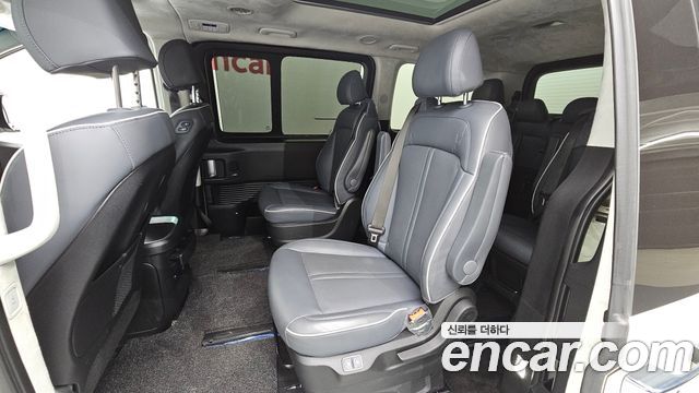 Hyundai Staria L3.5 Lounge 9-Seater Inspiration 2024 — фото 12