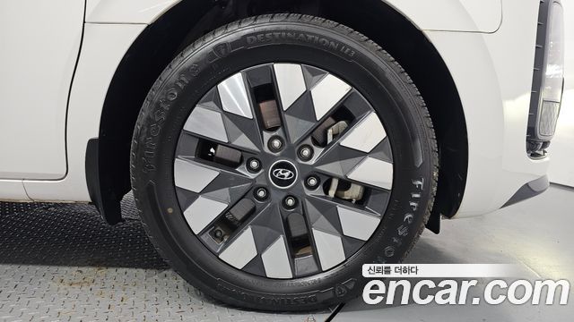 Hyundai Staria L3.5 Lounge 9-Seater Inspiration 2024 — фото 21
