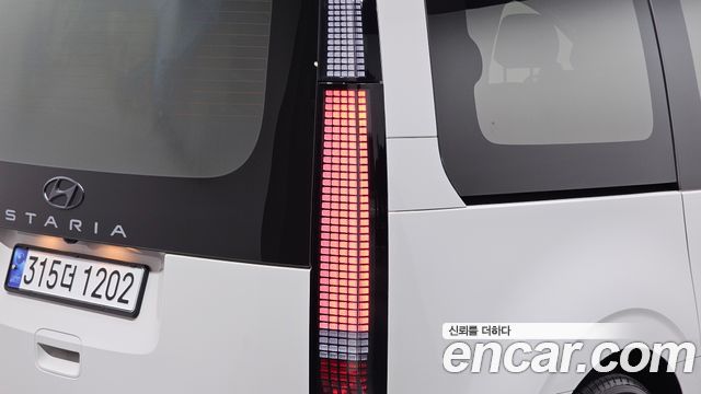 Hyundai Staria L3.5 Lounge 9-Seater Inspiration 2024 — фото 23