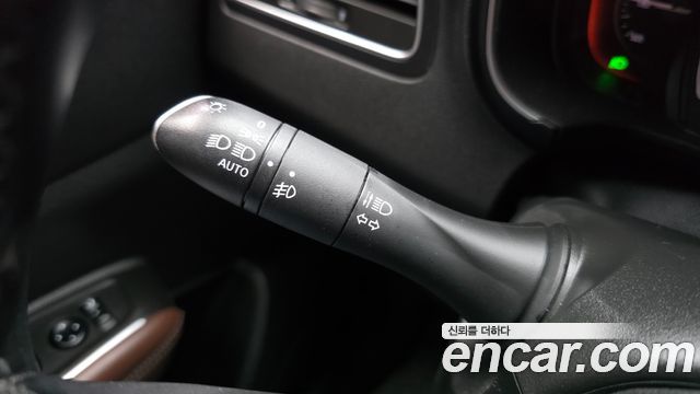 Renault Korea QM6 2.0 LPe RE Signature 2WD 2020 — фото 36