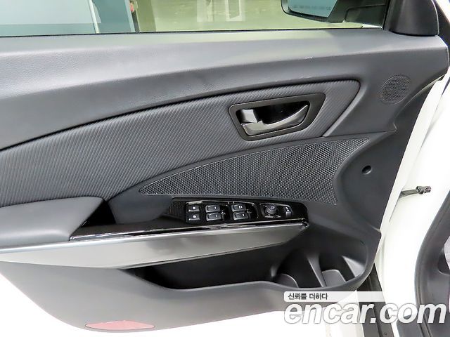 KG Mobility (SsangYong) Tivoli 1.6 2WD V3 2025 — фото 16