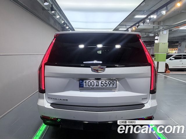 Cadillac Escalade (V) 6.2 ESV ESV Sports Platinum 2023 — фото 4