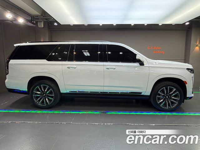 Cadillac Escalade (V) 6.2 ESV ESV Sports Platinum 2023 — фото 5