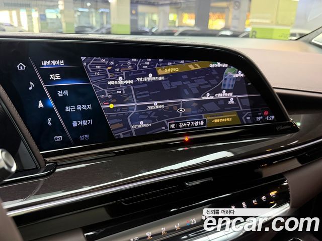 Cadillac Escalade (V) 6.2 ESV ESV Sports Platinum 2023 — фото 18