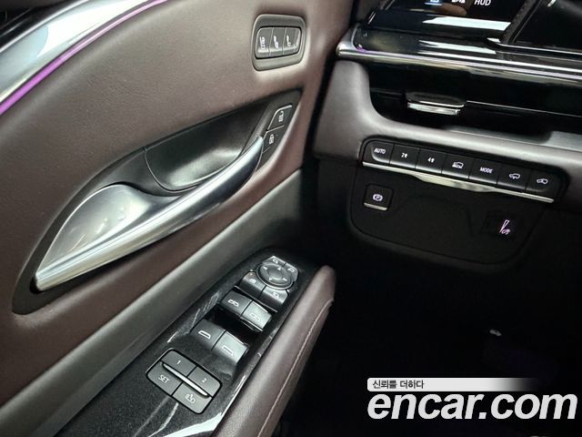 Cadillac Escalade (V) 6.2 ESV ESV Sports Platinum 2023 — фото 21