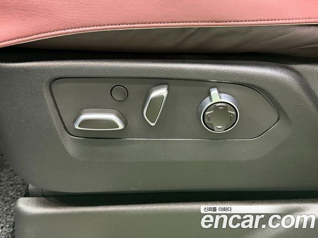 Cadillac Escalade (V) 6.2 ESV ESV Sports Platinum 2023 — фото 22