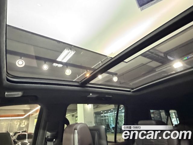 Cadillac Escalade (V) 6.2 ESV ESV Sports Platinum 2023 — фото 23