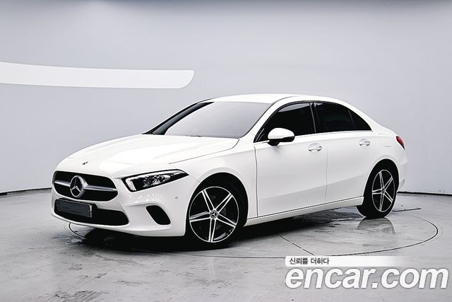 Mercedes-Benz A-Class (W177) A250 4MATIC Sedan 2020 — фото 3
