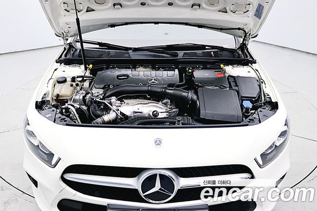 Mercedes-Benz A-Class (W177) A250 4MATIC Sedan 2020 — фото 6