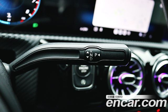 Mercedes-Benz A-Class (W177) A250 4MATIC Sedan 2020 — фото 9