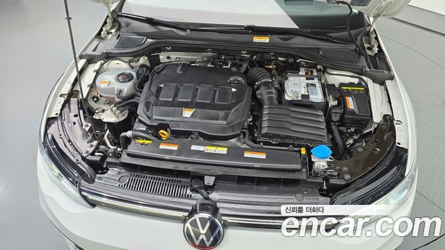 Volkswagen Golf (VIII) 2.0 TDI Prestige 2022 — фото 6