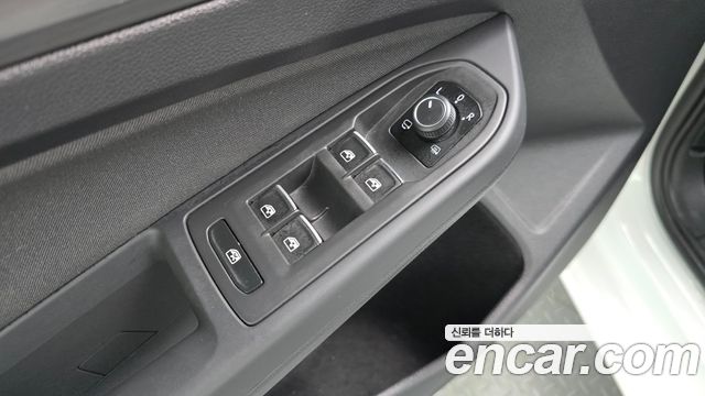 Volkswagen Golf (VIII) 2.0 TDI Prestige 2022 — фото 19