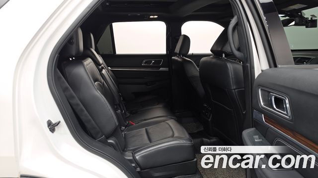 Ford Explorer 2.3 Limited 4WD 5th 2019 — фото 11