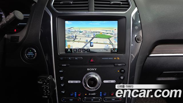 Ford Explorer 2.3 Limited 4WD 5th 2019 — фото 13