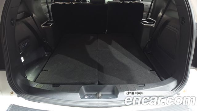 Ford Explorer 2.3 Limited 4WD 5th 2019 — фото 19