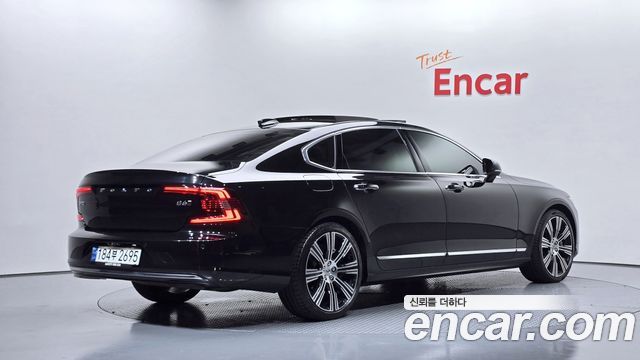 Volvo S90 B6 AWD Ultimate Bright 2023 — фото 2