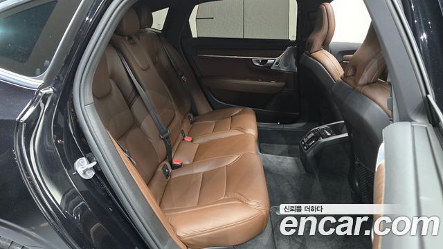 Volvo S90 B6 AWD Ultimate Bright 2023 — фото 11