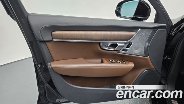 Volvo S90 B6 AWD Ultimate Bright 2023 — фото 24