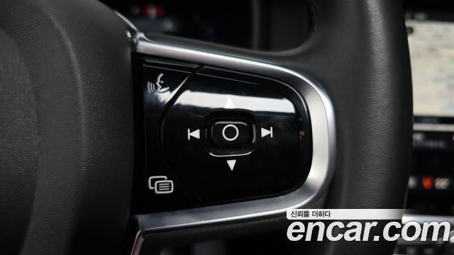 Volvo S90 B6 AWD Ultimate Bright 2023 — фото 27