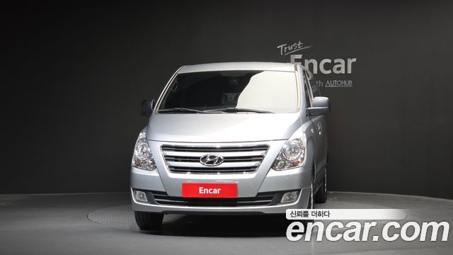 Hyundai Grand Starex 12-Seater Wagon Modern 2018 — фото 3