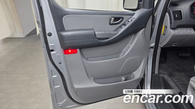 Hyundai Grand Starex 12-Seater Wagon Modern 2018 — фото 24