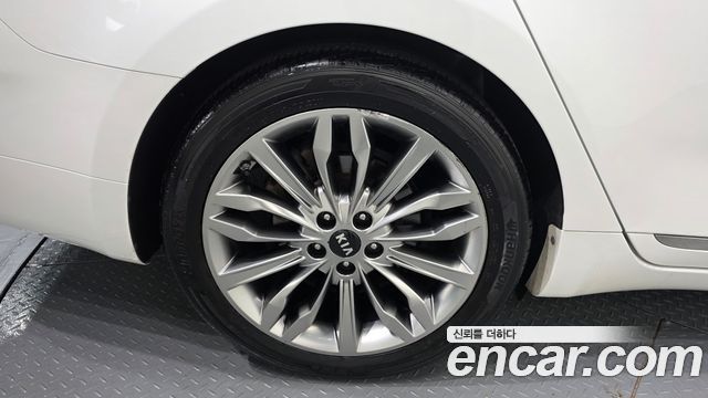 Kia K7 Premier 3.0 GDI Signature 2020 — фото 21