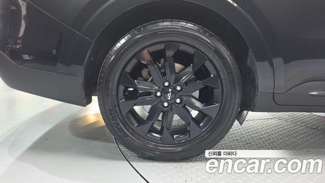 Kia Carnival (IV) Gasoline 7-Seater Signature 2023 — фото 5