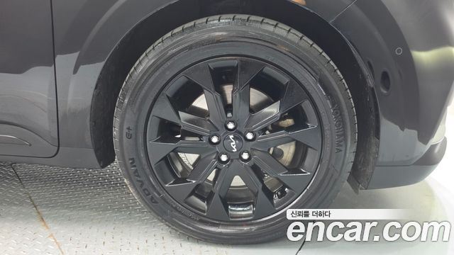 Kia Carnival (IV) Gasoline 7-Seater Signature 2023 — фото 21