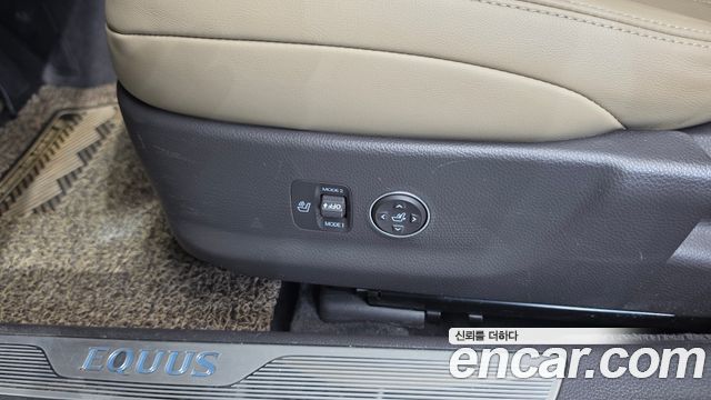Hyundai Equus (New) VS500 Prestige 2012 — фото 32