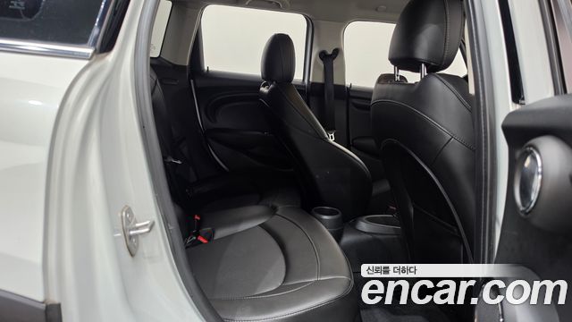 MINI Cooper D 5Door Mid 3rd 2016 — фото 12
