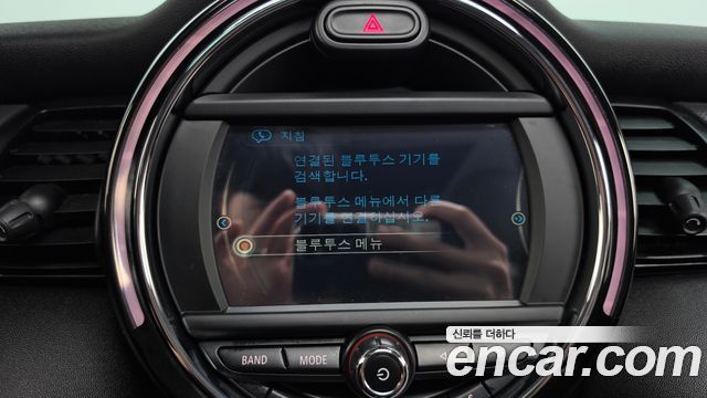 MINI Cooper D 5Door Mid 3rd 2016 — фото 17