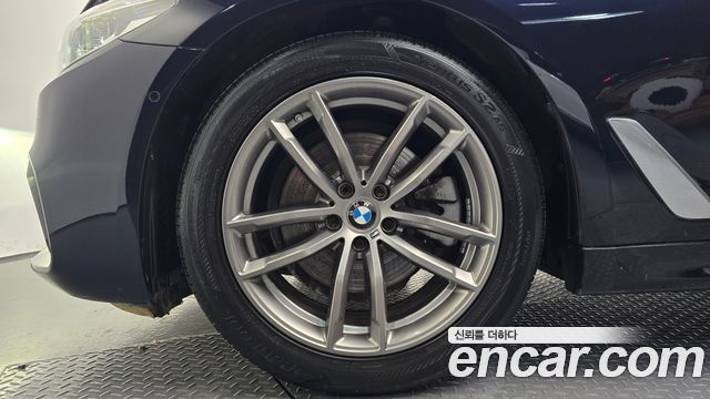 BMW 5 Series (G30) 520d M Sport package 2018 — фото 5