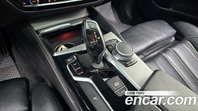 BMW 5 Series (G30) 520d M Sport package 2018 — фото 9