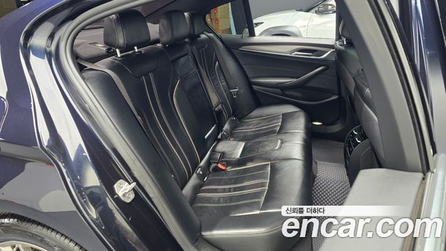 BMW 5 Series (G30) 520d M Sport package 2018 — фото 26