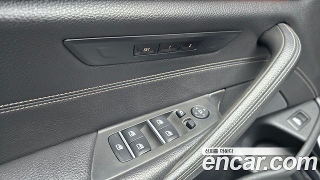 BMW 5 Series (G30) 520d M Sport package 2018 — фото 28