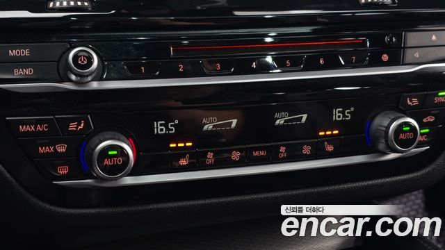 BMW 5 Series (G30) 520d M Sport package 2018 — фото 32