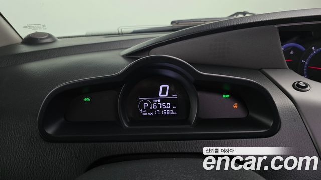 KG Mobility (SsangYong) Korando Turismo 4WD RX 11-seater 2018 — фото 8