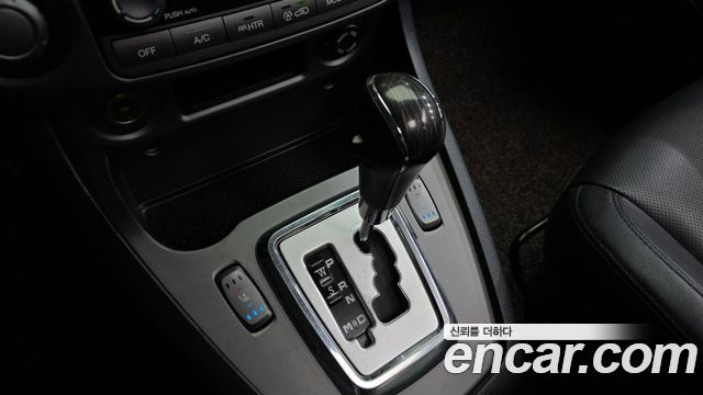 KG Mobility (SsangYong) Korando Turismo 4WD RX 11-seater 2018 — фото 9