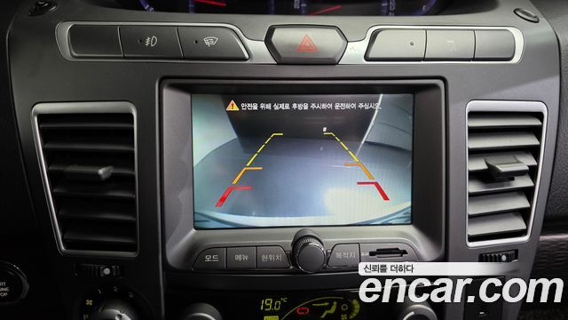 KG Mobility (SsangYong) Korando Turismo 4WD RX 11-seater 2018 — фото 15