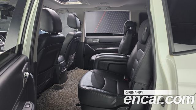 KG Mobility (SsangYong) Korando Turismo 4WD RX 11-seater 2018 — фото 26