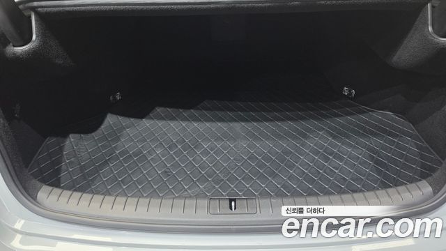 Genesis G80 3.3 T-GDI AWD Sport 2017 — фото 19