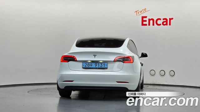 Tesla Model 3 Standard Range Plue RWD 2021 — фото 4